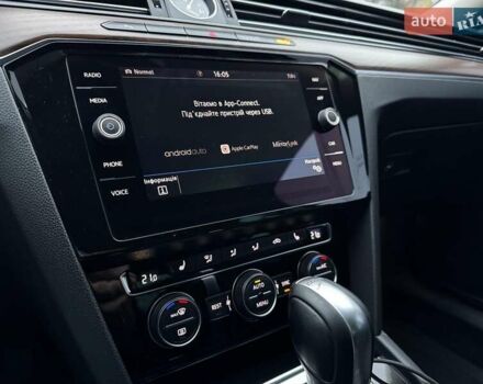 Серый Фольксваген Пассат, объемом двигателя 1.8 л и пробегом 215 тыс. км за 19990 $, фото 38 на Automoto.ua