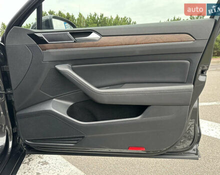 Серый Фольксваген Пассат, объемом двигателя 1.97 л и пробегом 153 тыс. км за 25999 $, фото 44 на Automoto.ua