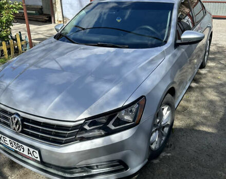 Серый Фольксваген Пассат, объемом двигателя 2 л и пробегом 50 тыс. км за 15999 $, фото 2 на Automoto.ua