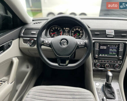 Серый Фольксваген Пассат, объемом двигателя 2 л и пробегом 92 тыс. км за 14500 $, фото 14 на Automoto.ua