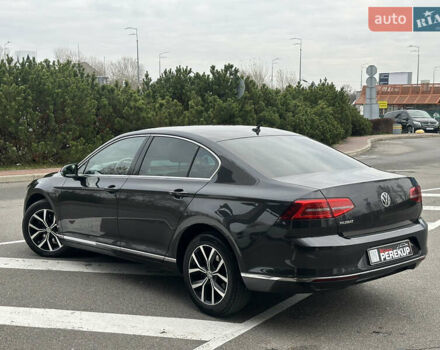 Серый Фольксваген Пассат, объемом двигателя 1.97 л и пробегом 153 тыс. км за 25999 $, фото 3 на Automoto.ua