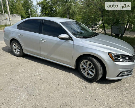 Серый Фольксваген Пассат, объемом двигателя 2 л и пробегом 50 тыс. км за 15999 $, фото 6 на Automoto.ua