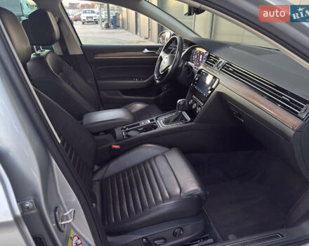 Сірий Фольксваген Пассат, об'ємом двигуна 1.8 л та пробігом 93 тис. км за 25500 $, фото 16 на Automoto.ua