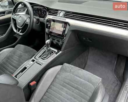 Серый Фольксваген Пассат, объемом двигателя 1.97 л и пробегом 211 тыс. км за 23000 $, фото 10 на Automoto.ua