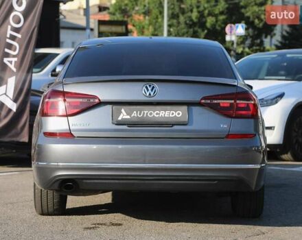 Сірий Фольксваген Пассат, об'ємом двигуна 2 л та пробігом 122 тис. км за 14800 $, фото 4 на Automoto.ua