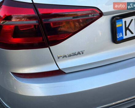 Сірий Фольксваген Пассат, об'ємом двигуна 2 л та пробігом 110 тис. км за 11699 $, фото 23 на Automoto.ua