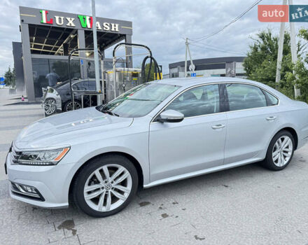 Серый Фольксваген Пассат, объемом двигателя 2 л и пробегом 128 тыс. км за 16590 $, фото 13 на Automoto.ua