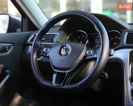 Сірий Фольксваген Пассат, об'ємом двигуна 2 л та пробігом 122 тис. км за 14800 $, фото 13 на Automoto.ua