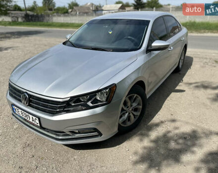 Серый Фольксваген Пассат, объемом двигателя 2 л и пробегом 50 тыс. км за 15999 $, фото 12 на Automoto.ua