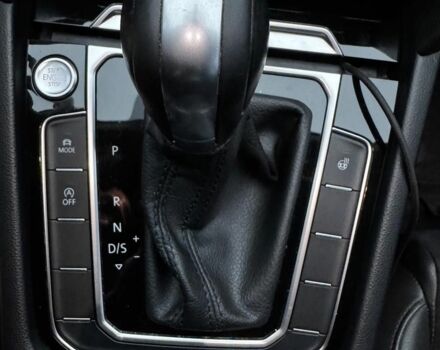 Серый Фольксваген Пассат, объемом двигателя 1.8 л и пробегом 215 тыс. км за 19990 $, фото 37 на Automoto.ua