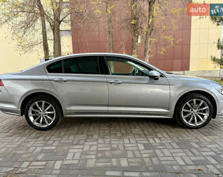 Серый Фольксваген Пассат, объемом двигателя 1.97 л и пробегом 145 тыс. км за 22500 $, фото 5 на Automoto.ua