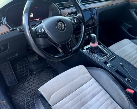 Сірий Фольксваген Пассат, об'ємом двигуна 2 л та пробігом 177 тис. км за 25500 $, фото 3 на Automoto.ua