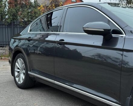 Серый Фольксваген Пассат, объемом двигателя 1.8 л и пробегом 215 тыс. км за 19990 $, фото 8 на Automoto.ua