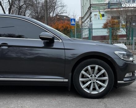 Серый Фольксваген Пассат, объемом двигателя 1.8 л и пробегом 215 тыс. км за 19990 $, фото 10 на Automoto.ua