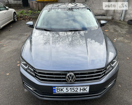 Сірий Фольксваген Пассат, об'ємом двигуна 2 л та пробігом 150 тис. км за 17000 $, фото 10 на Automoto.ua