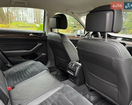 Сірий Фольксваген Пассат, об'ємом двигуна 2 л та пробігом 184 тис. км за 22490 $, фото 33 на Automoto.ua