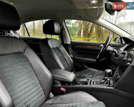 Сірий Фольксваген Пассат, об'ємом двигуна 2 л та пробігом 184 тис. км за 22490 $, фото 37 на Automoto.ua