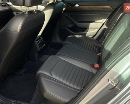 Сірий Фольксваген Пассат, об'ємом двигуна 1.97 л та пробігом 75 тис. км за 27003 $, фото 8 на Automoto.ua