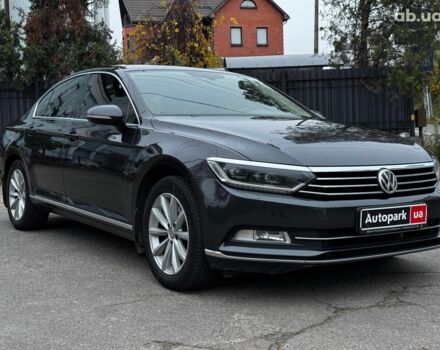 Серый Фольксваген Пассат, объемом двигателя 1.8 л и пробегом 215 тыс. км за 19990 $, фото 5 на Automoto.ua