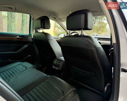 Серый Фольксваген Пассат, объемом двигателя 1.97 л и пробегом 145 тыс. км за 22500 $, фото 35 на Automoto.ua