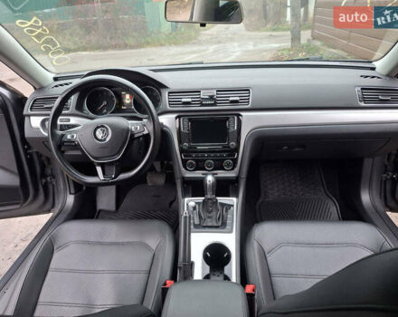 Сірий Фольксваген Пассат, об'ємом двигуна 2 л та пробігом 72 тис. км за 10700 $, фото 10 на Automoto.ua