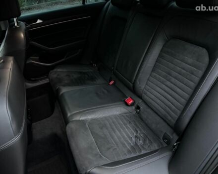 Серый Фольксваген Пассат, объемом двигателя 1.8 л и пробегом 215 тыс. км за 19990 $, фото 24 на Automoto.ua