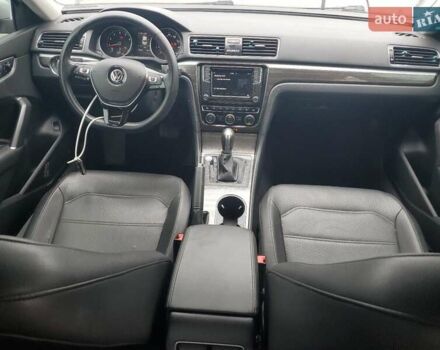 Сірий Фольксваген Пассат, об'ємом двигуна 2 л та пробігом 91 тис. км за 2600 $, фото 6 на Automoto.ua