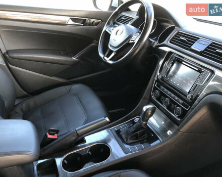 Серый Фольксваген Пассат, объемом двигателя 2 л и пробегом 153 тыс. км за 14990 $, фото 25 на Automoto.ua