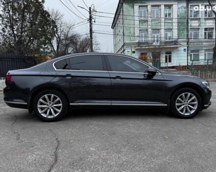 Серый Фольксваген Пассат, объемом двигателя 1.8 л и пробегом 215 тыс. км за 19990 $, фото 11 на Automoto.ua