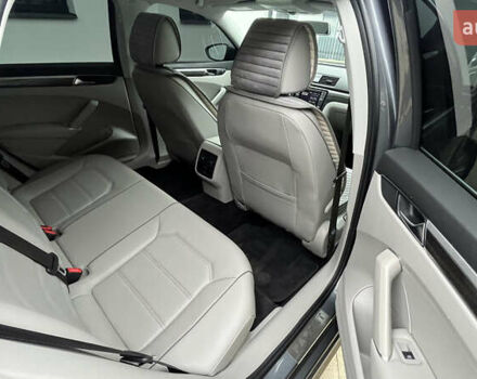 Серый Фольксваген Пассат, объемом двигателя 2 л и пробегом 92 тыс. км за 14500 $, фото 10 на Automoto.ua