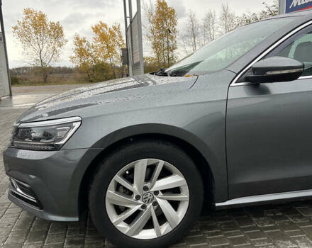 Фольксваген Пассат 2018 в Киеве на Automoto.ua Серый Фольксваген Пассат, объемом двигателя 2 л и пробегом 124 тыс. км за 14300 $, фото 8 на Automoto.ua