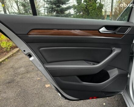 Серый Фольксваген Пассат, объемом двигателя 2 л и пробегом 184 тыс. км за 22490 $, фото 28 на Automoto.ua