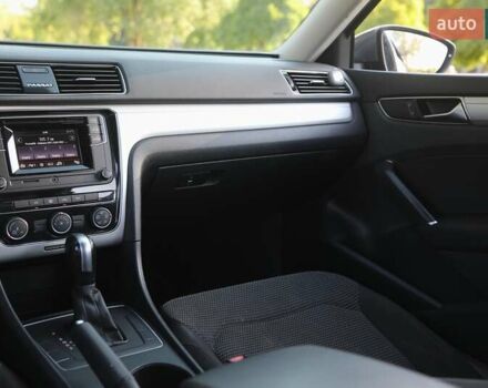 Сірий Фольксваген Пассат, об'ємом двигуна 2 л та пробігом 122 тис. км за 14800 $, фото 12 на Automoto.ua