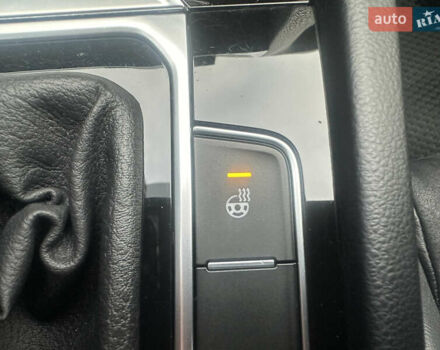 Серый Фольксваген Пассат, объемом двигателя 1.97 л и пробегом 153 тыс. км за 25999 $, фото 23 на Automoto.ua