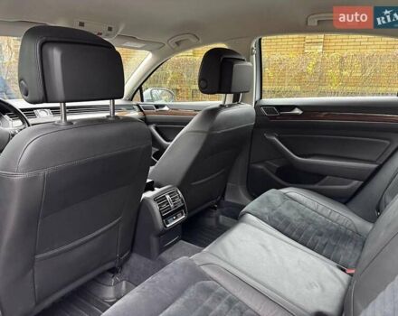 Сірий Фольксваген Пассат, об'ємом двигуна 2 л та пробігом 184 тис. км за 22490 $, фото 29 на Automoto.ua