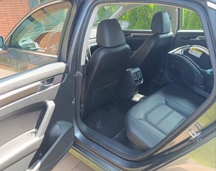 Сірий Фольксваген Пассат, об'ємом двигуна 2 л та пробігом 223 тис. км за 12000 $, фото 12 на Automoto.ua