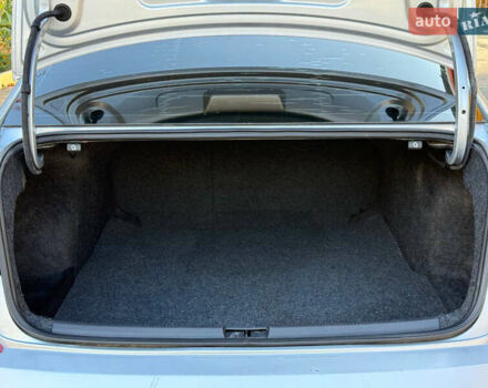 Сірий Фольксваген Пассат, об'ємом двигуна 2 л та пробігом 110 тис. км за 11699 $, фото 11 на Automoto.ua