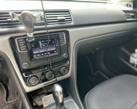 Серый Фольксваген Пассат, объемом двигателя 2 л и пробегом 50 тыс. км за 15999 $, фото 15 на Automoto.ua