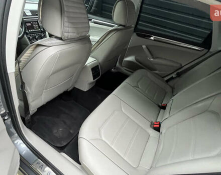 Серый Фольксваген Пассат, объемом двигателя 2 л и пробегом 92 тыс. км за 14500 $, фото 9 на Automoto.ua