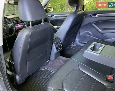 Серый Фольксваген Пассат, объемом двигателя 2 л и пробегом 106 тыс. км за 15400 $, фото 19 на Automoto.ua