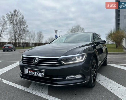 Серый Фольксваген Пассат, объемом двигателя 1.97 л и пробегом 153 тыс. км за 25999 $, фото 6 на Automoto.ua