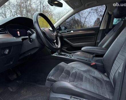 Серый Фольксваген Пассат, объемом двигателя 1.8 л и пробегом 215 тыс. км за 19990 $, фото 31 на Automoto.ua