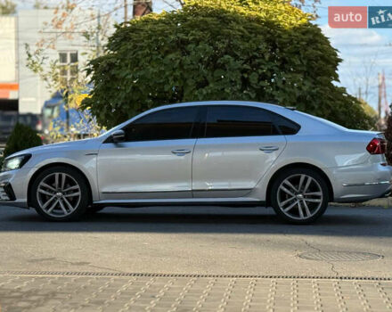 Сірий Фольксваген Пассат, об'ємом двигуна 2 л та пробігом 110 тис. км за 11699 $, фото 1 на Automoto.ua