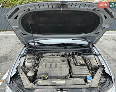 Сірий Фольксваген Пассат, об'ємом двигуна 2 л та пробігом 212 тис. км за 21500 $, фото 4 на Automoto.ua