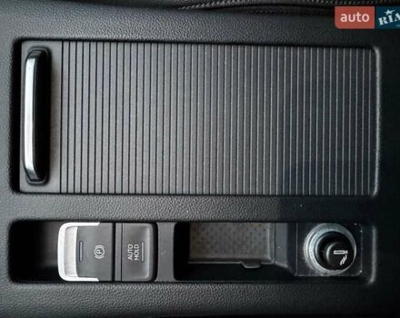 Серый Фольксваген Пассат, объемом двигателя 1.8 л и пробегом 215 тыс. км за 19990 $, фото 36 на Automoto.ua