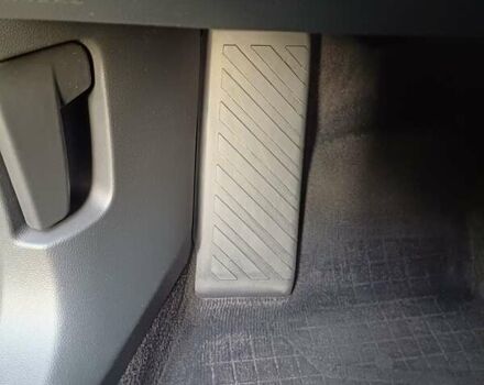 Серый Фольксваген Пассат, объемом двигателя 1.6 л и пробегом 145 тыс. км за 16300 $, фото 21 на Automoto.ua