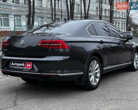 Серый Фольксваген Пассат, объемом двигателя 1.8 л и пробегом 215 тыс. км за 19990 $, фото 12 на Automoto.ua