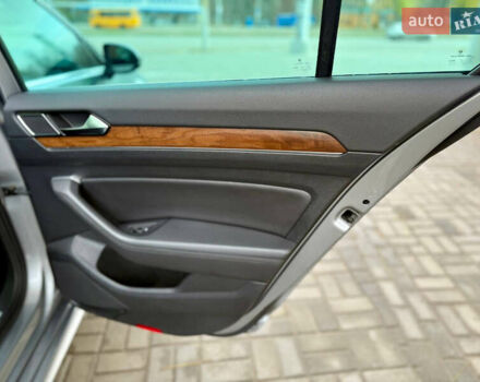 Серый Фольксваген Пассат, объемом двигателя 1.97 л и пробегом 145 тыс. км за 22500 $, фото 34 на Automoto.ua