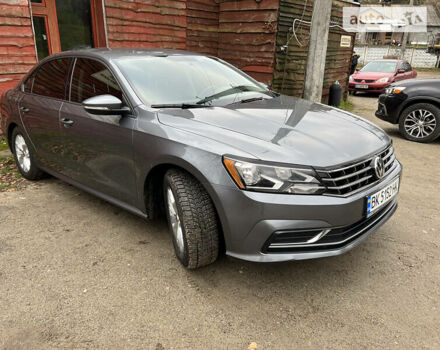 Сірий Фольксваген Пассат, об'ємом двигуна 2 л та пробігом 150 тис. км за 17000 $, фото 26 на Automoto.ua