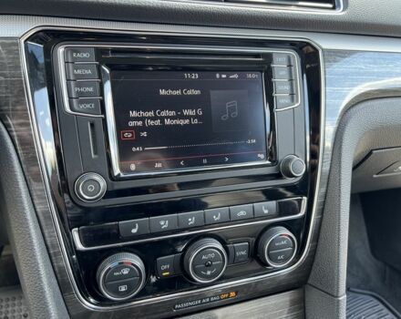 Серый Фольксваген Пассат, объемом двигателя 2 л и пробегом 100 тыс. км за 15700 $, фото 15 на Automoto.ua